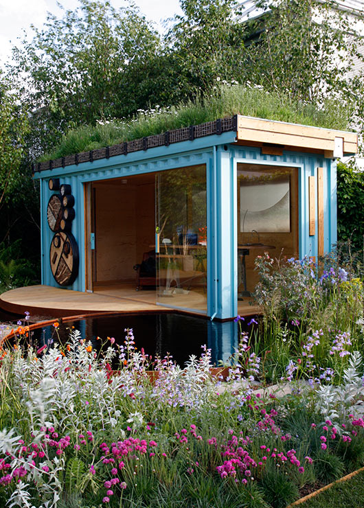 Green Roofed Home Office